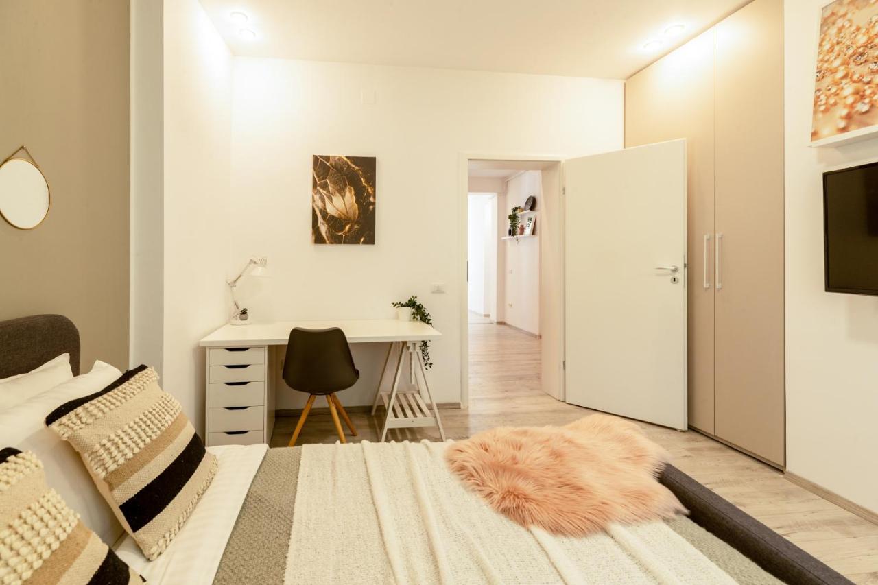 Ideal Stay: Spacious 2Br Apt Near Calea Victoriei Bukares Bagian luar foto