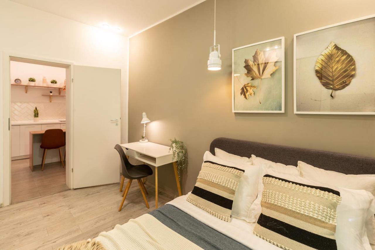 Ideal Stay: Spacious 2Br Apt Near Calea Victoriei Bukares Bagian luar foto