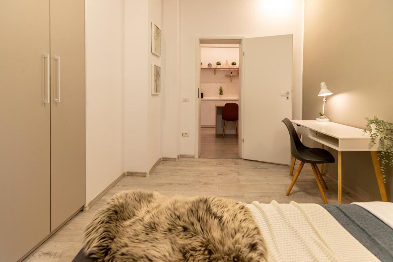 Ideal Stay: Spacious 2Br Apt Near Calea Victoriei Bukares Bagian luar foto