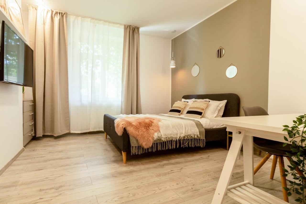 Ideal Stay: Spacious 2Br Apt Near Calea Victoriei Bukares Bagian luar foto