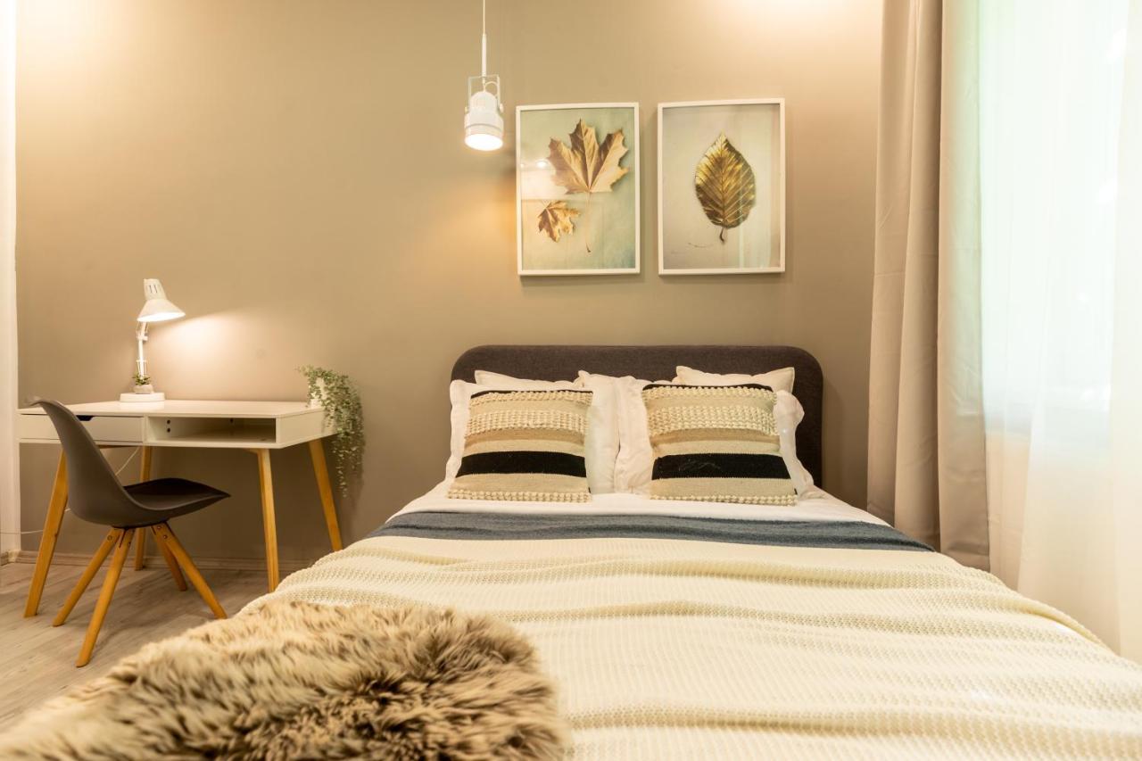 Ideal Stay: Spacious 2Br Apt Near Calea Victoriei Bukares Bagian luar foto