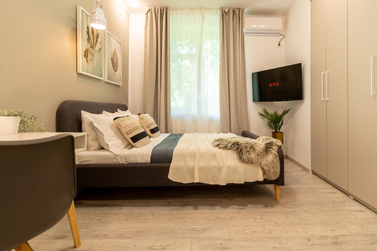 Ideal Stay: Spacious 2Br Apt Near Calea Victoriei Bukares Bagian luar foto